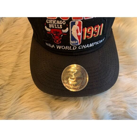 Chicago Bulls 1991 Champions Mitchell & Ness Hat Snapback Cap - Picture 9 of 9